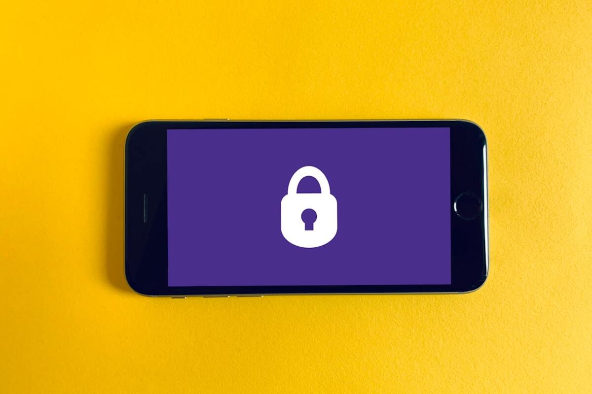 Passkeys Explained: The New “No-Password” Login Coming to Your Apps